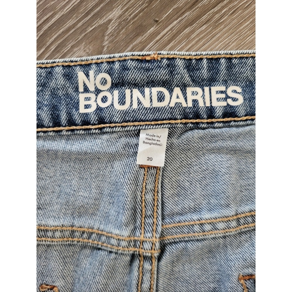 New Wide Leg Mid Rise Star Patch Denim Jeans No Boundaries Sz 20 - Picture 6 of 8
